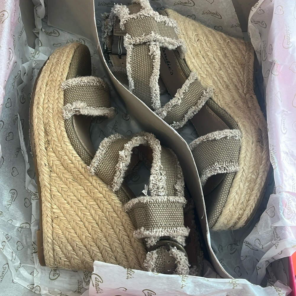 156 New box candies women's mimi khaki tan open toe sandal wedge textile fabric